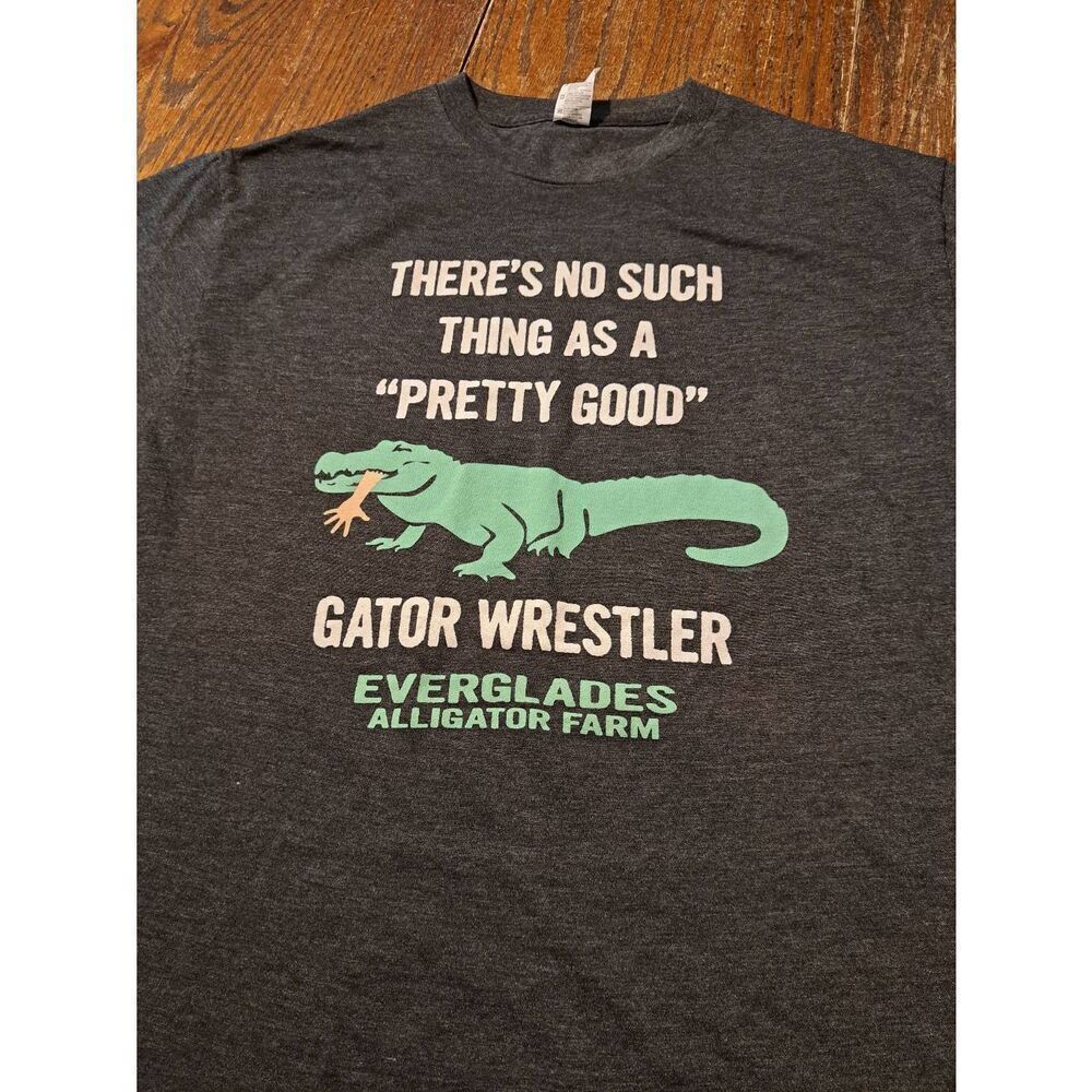 New Gator Wrestler Tee Large Everglades Alligator Farm Funny Shirt Unisex